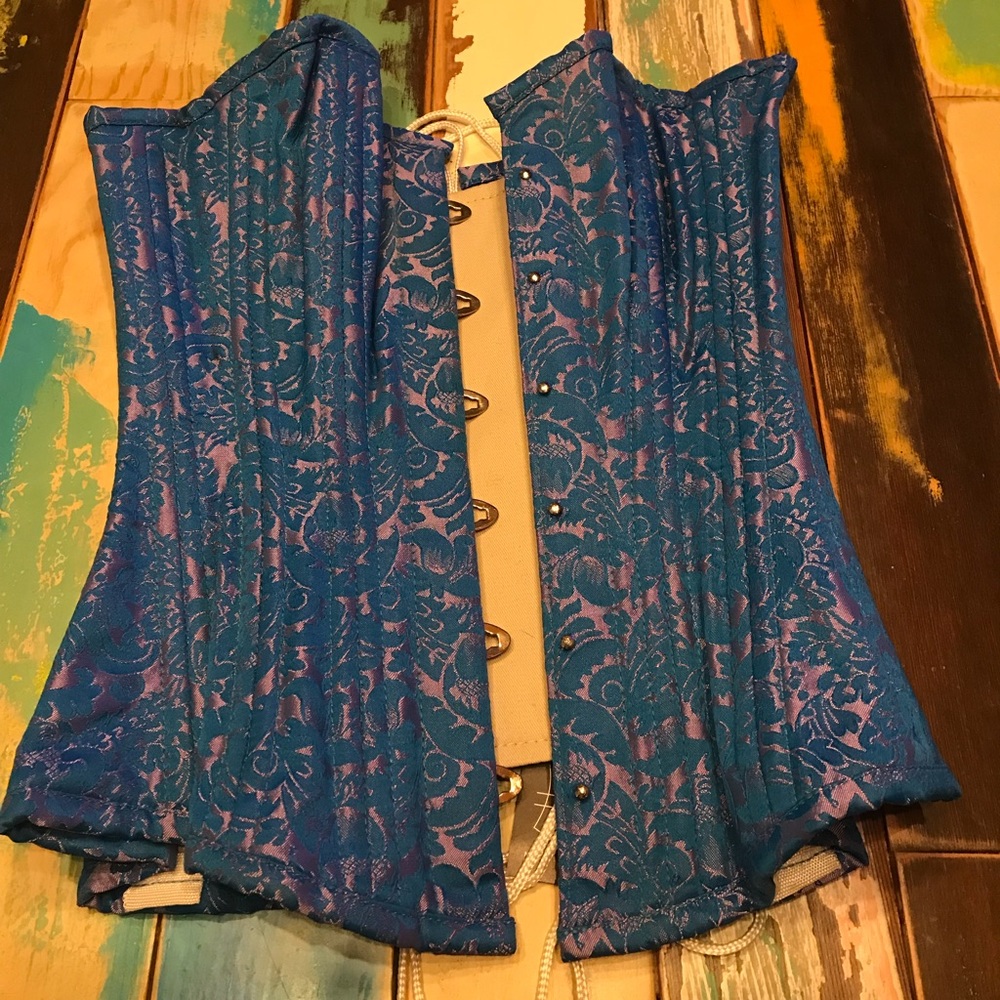 Corset NWT size 20